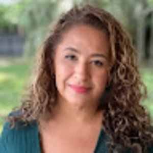 Meet your Posher, Adriana